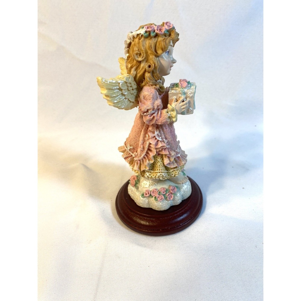 house of lloyd christmas around the world the giving angel figurine - Picture 4 of 9